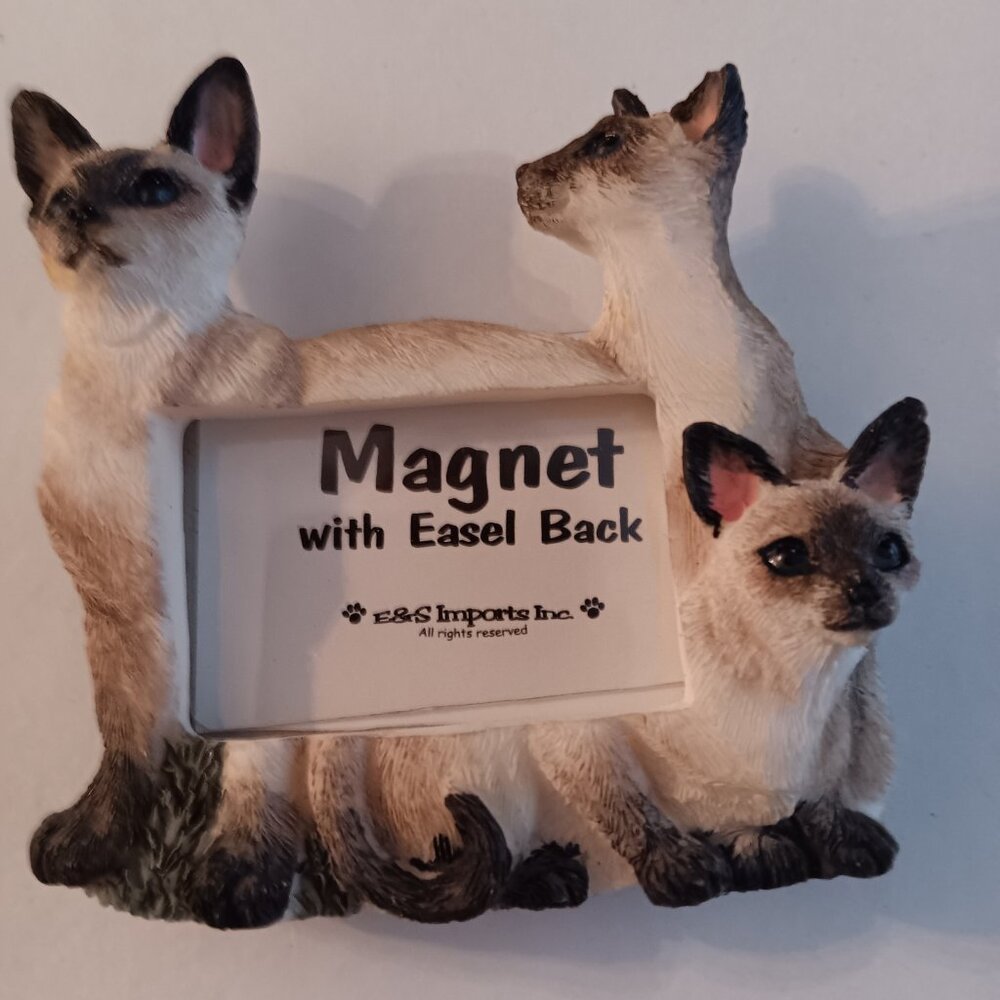 New Cat Magnet or Easel Picture Frame NWT